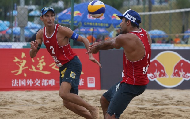 Emanuel e Pedro Solberg, vôlei de praia, Fuzhou (Foto: Divulgação / FIVB)