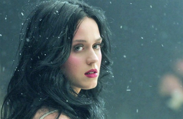 Katy Perry no clipe de 'Unconditionally' (Foto: Divulgação)