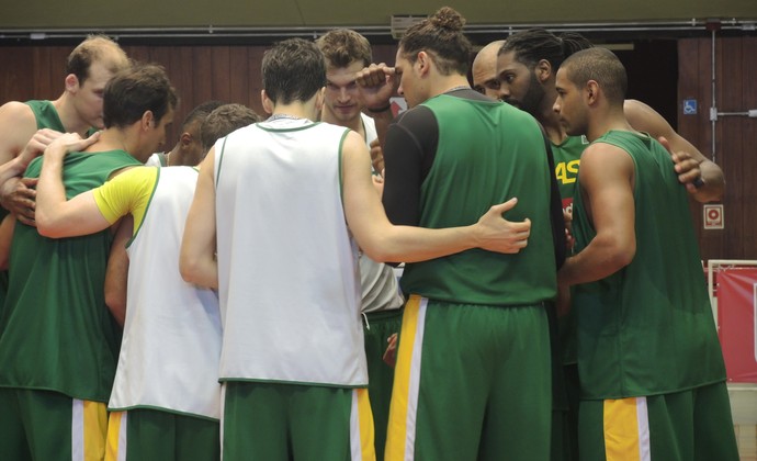 seleção brasileira basquete São Paulo (Foto: David Abramvezt)