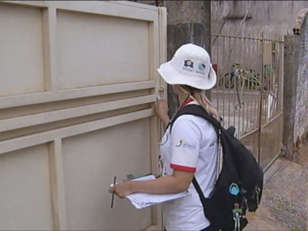 Prefeitura de Botucatu conseguiu liminar para entrar em casas que apresentem riscos (Foto: Reprodução/ TV TEM )