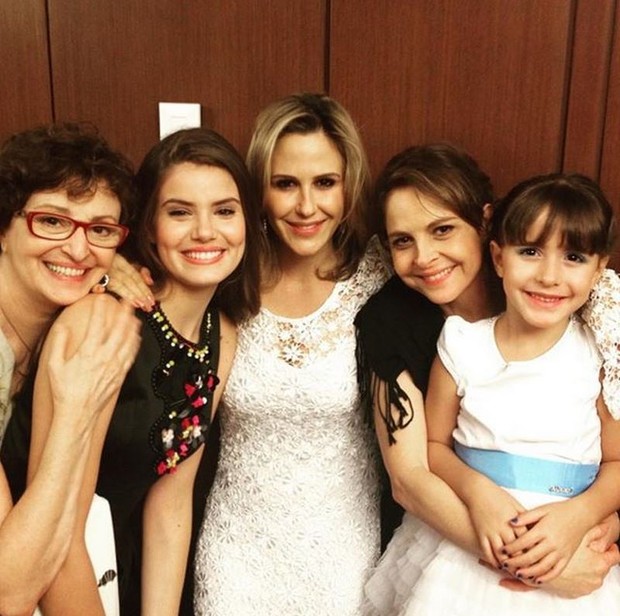 Ana Lúcia Torre, Camila Queiroz, Guilhermina Guinle e Drica Moraes na festa de Verdades Secretas (Foto: Reprodução/Instagram)