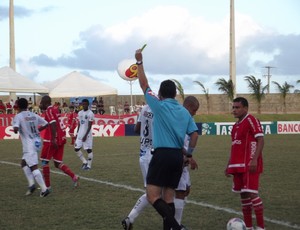 América-RN e ABC fizeram um jogo nervoso no Estádio Barretão, em Ceará-Mirim (Foto: Jocaff Souza)