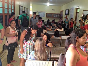 Recepção da Maternidade Bárbara Heliodora, em Rio Branco (Foto: Aline Nascimento/G1)