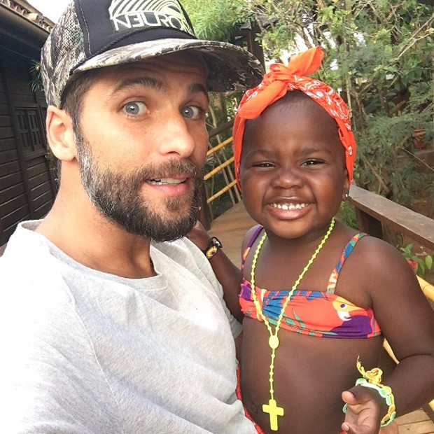 Bruno Gagliasso e Títi (Foto: Reprodução/Instagram)