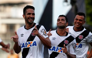 luan vasco x nova iguaçu (Foto: Marcos Tristão/Agência Globo)