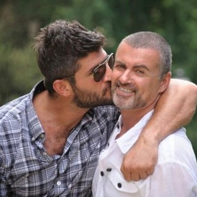 George Michael e Fadi Fawaz (Foto: Twitter / Reprodução) George Michael e Fadi Fawaz (Foto: Twitter / Reprodução)