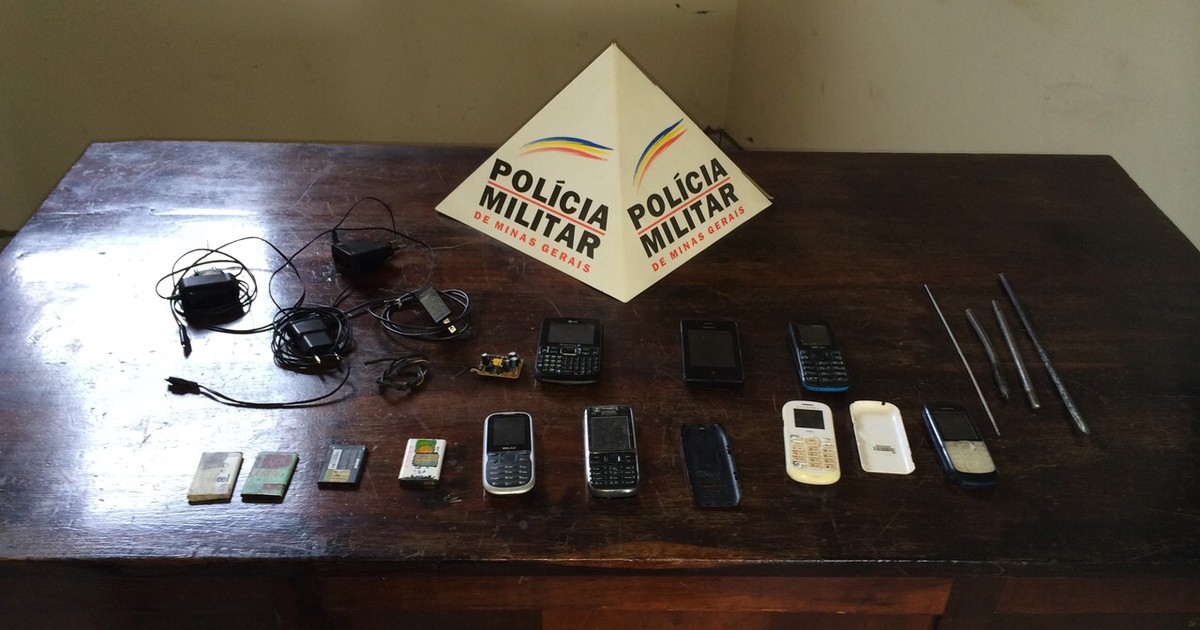 Polícia Militar apreende celulares em cadeia de Santa Vitória, MG - Globo.com