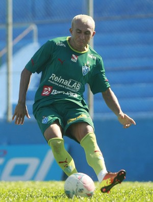 Janilson, lateral-esquerdo do Paysandu (Foto: Marcelo Seabra/O Liberal)
