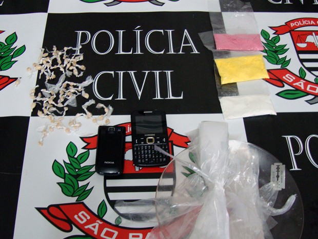 G1 Polícia Civil Prende Homem Com Crack Em Registro Sp Notícias Em