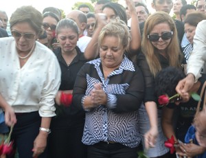 Enterro Marinho Chagas (Foto: Jocaff Souza/GloboEsporte.com)