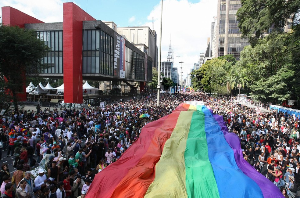 Parada Gay De Sp Ter Anitta Daniela Mercury E Naiara Azevedo Neste Domingo S O Paulo G