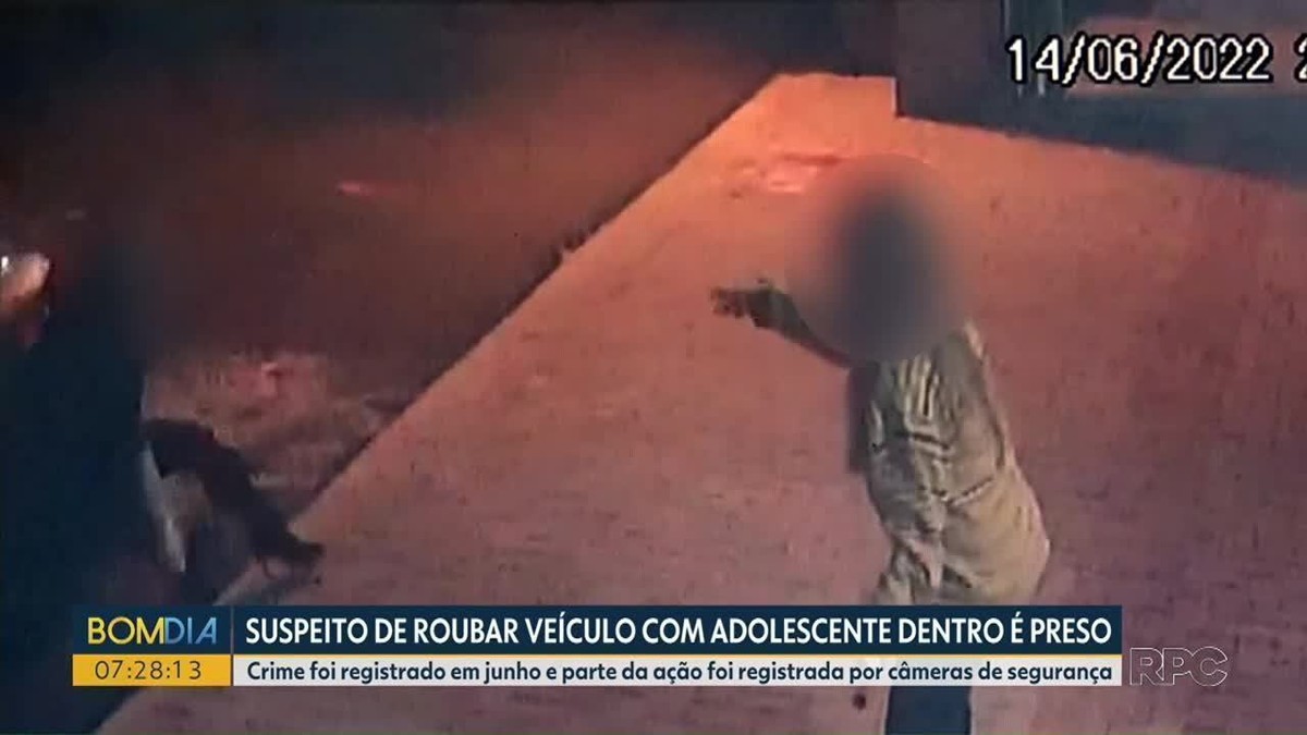 Suspeito De Roubar Carro Adolescente Dentro Do Ve Culo Preso Em