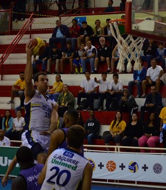 São José x Mogi Campeonato Paulista de Basquete (Foto: Danilo Sardinha/GloboEsporte.com)