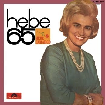 Hebe em disco lançado em 1965: carreira começou como cantora, já nos anos 1950 (Foto: Reprodução)