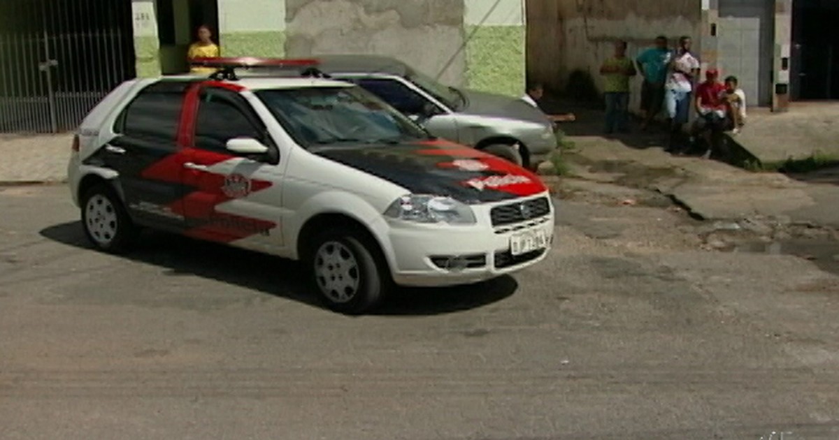 G1 Criminoso morre após ser baleado por policial em tentativa de