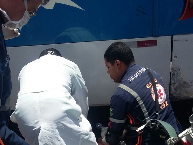 Homem morreu no loca, mulher ficou ferida após colisão (Foto: Sérgio Henrique/Inter TV Cabugi )