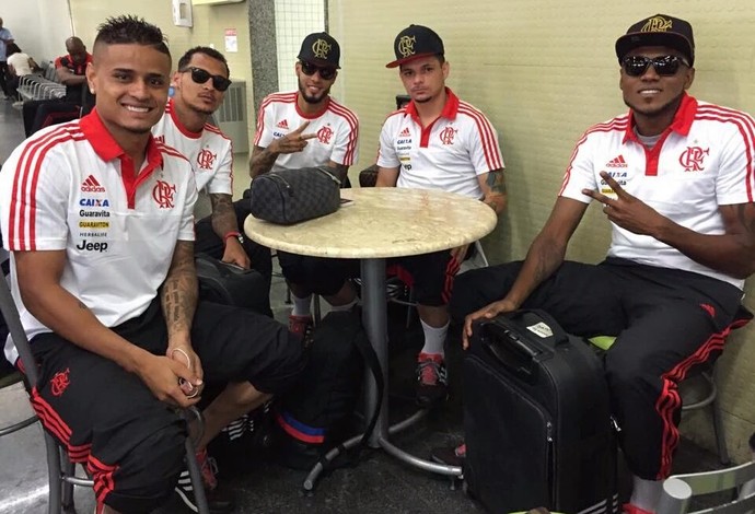 Jogadores do Flamengo (Foto: Reprodução/Twitter)