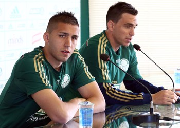 Homens de confiança de Gareca, argentinos negam privilégio no clube