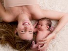 Debby Lagranha divulga fotos de ensaio de sua primeira filha