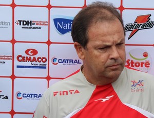 Heriberto da Cunha - técnico Vila Nova (Foto: Fernando Vasconcelos / Globoesporte.com)