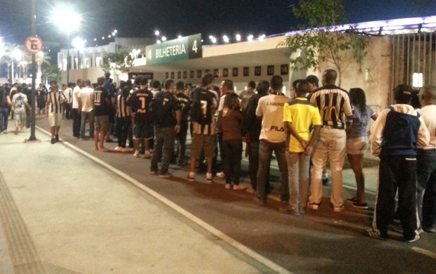 Bilheteria Maracanã Botafogo x Vitória (Foto: Thales soares)