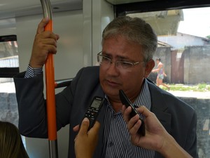 Wladme afirmou que os investimentos serão feitos para a construção de novas estações (Foto: Daniel Peixoto/G1)