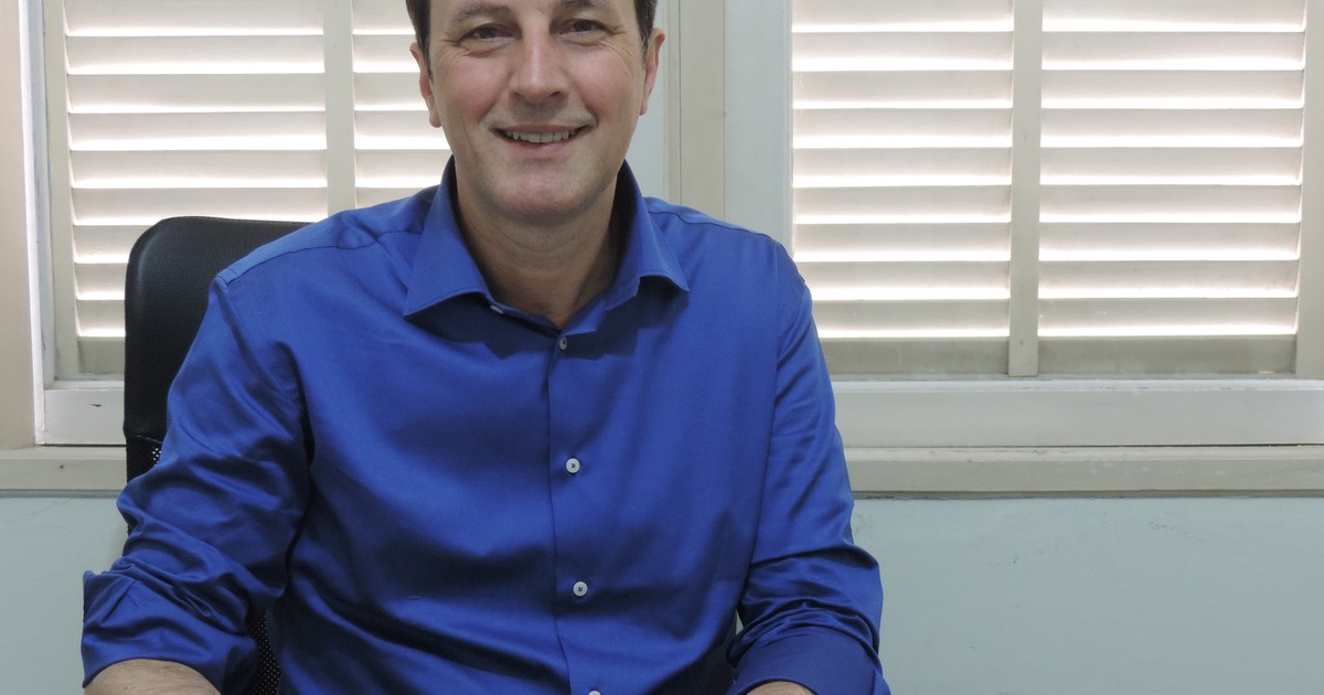 Candidato do PT ao Governo de SC quer criar 'governo itinerante' - Globo.com