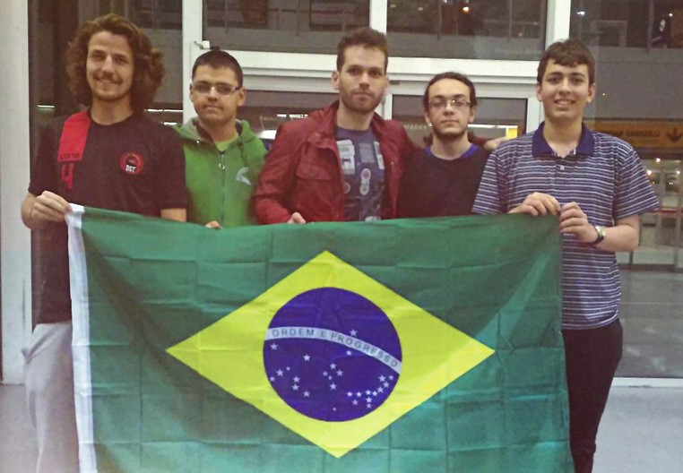 Delegação brasileira que participou da Olimpíada Iberoamericana de Matemática (Foto: Divulgação)