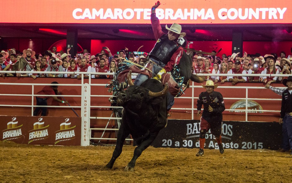 Fotos Primeira noite do Rodeio Internacional de Barretos fotos em