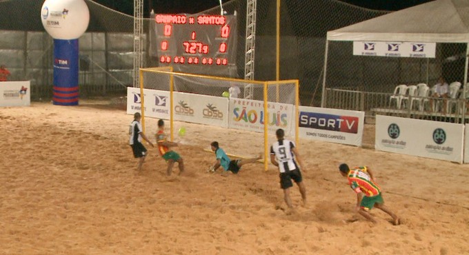 Atual campeão do futebol de areia de Navegantes sai com vitória do primeiro  jogo