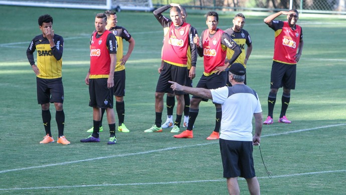 Levir Culpi comanda treino no Atlético-MG (Foto: Bruno Cantini / Flickr do Atlético-MG)