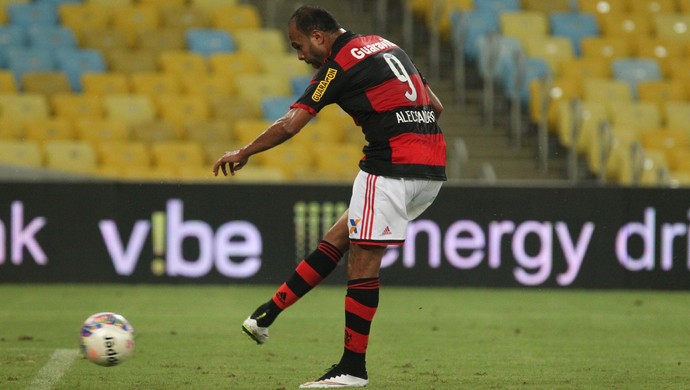 Alecsandro Flamengo x Cabofriense (Foto: Gilvan de Souza/Fla Imagem)