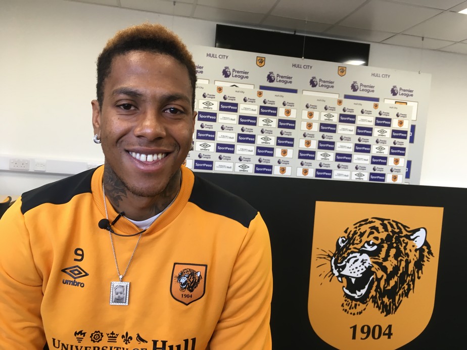 Tattoo do Fenômeno e fã de Fla e Timão: o lado brasileiro do uruguaio Abel Hernández