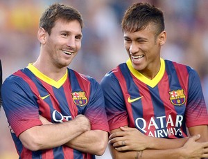 Messi e Neymar jogo Barcelona e Santos (Foto: AP)