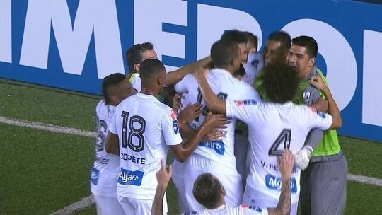 Santos e Palmeiras foram surpreendidos pela aplicação tática dos adversários na Libertadores