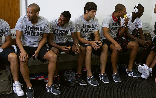 Emerson sheik corinthians vestiário (Foto: Daniel Augusto Jr. / Agência Corinthians)