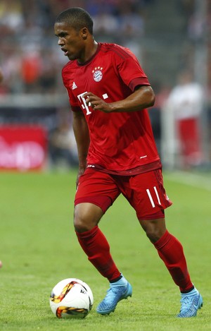 Douglas Costa Bayern de Munique x Real Madrid (Foto: Reuters) Douglas Costa Bayern de Munique x Real Madrid (Foto: Reuters)