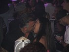 Melancia troca beijos com fortão e dança muito com Tati Quebra Barraco