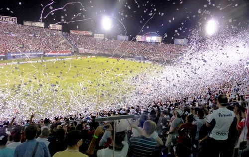 torcida Nacional-PAR no defensores del chaco final libertadores (Foto: Daniel Mundim) torcida Nacional-PAR no defensores del chaco final libertadores (Foto: Daniel Mundim)