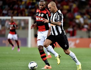Marcelo Flamengo e Diego tardelli Atlético-MG Brasileirão (Foto: Agência Getty Images)