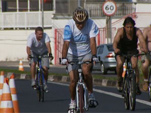 Ciclistas nas ruas de Campinas (Foto: Reprodução EPTV)