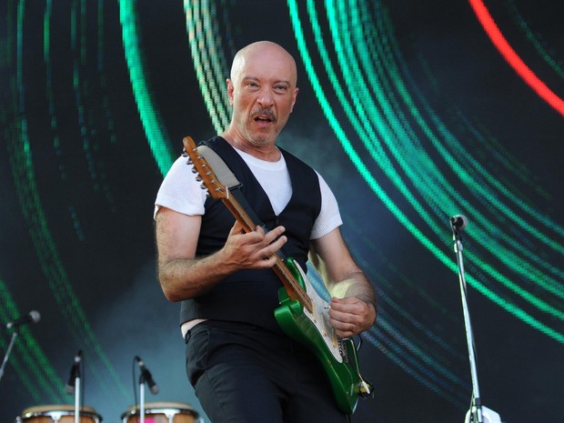 Edgard Scandurra, do IRA!, durante show no palco Sunset do Rock in Rio 2015 (Foto: Alexandre Durão/G1)