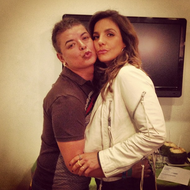 David Brazil e Ivete Sangalo nos bastidores de gravação do DVD do cantor Naldo em São Paulo (Foto: Instagram/ Reprodução)
