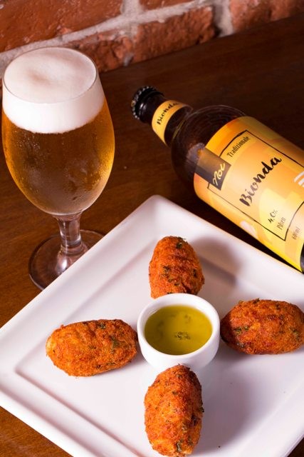 Bolinhos de bacalhau com Noi