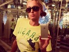 Paris Hilton faz homenagem ao Brasil na Copa