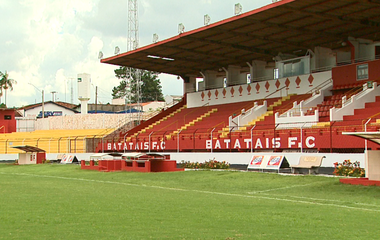 Estádio Oswaldo Scatena Batatais (Foto: Reprodução EPTV)