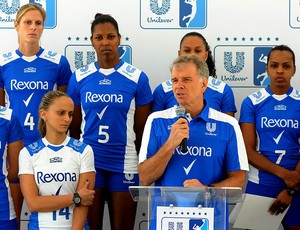 vôlei apresentação do time feminino RIo de Janeiro Uniliever- bernardinho (Foto: André Durão / Globoesporte.com)