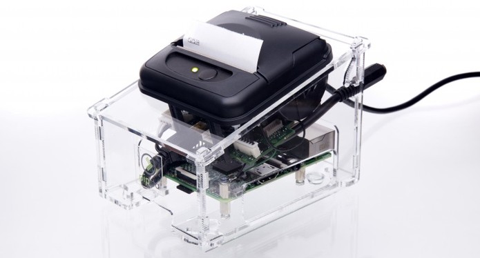 Pipsta imprime sem tinta e é criada a partir de Raspberry Pi (Foto: Divulgação/Pipsta) (Foto: Pipsta imprime sem tinta e é criada a partir de Raspberry Pi (Foto: Divulgação/Pipsta)) Pipsta imprime sem tinta e é criada a partir de Raspberry Pi (Foto: Divulgação/Pipsta) (Foto: Pipsta imprime sem tinta e é criada a partir de Raspberry Pi (Foto: Divulgação/Pipsta))