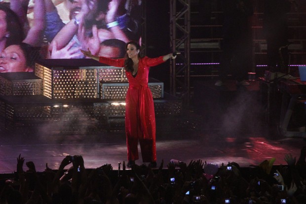 Ivete Sangalo se apresenta em show no Rio (Foto: Clayton Militão/FotoRioNews)