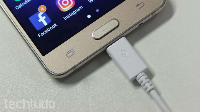 Galaxy J5 Metal tem modo de "Ultra economia" para poupar bateria (Foto: Ana Marques/TechTudo) Galaxy J5 Metal tem modo de "Ultra economia" para poupar bateria (Foto: Ana Marques/TechTudo)